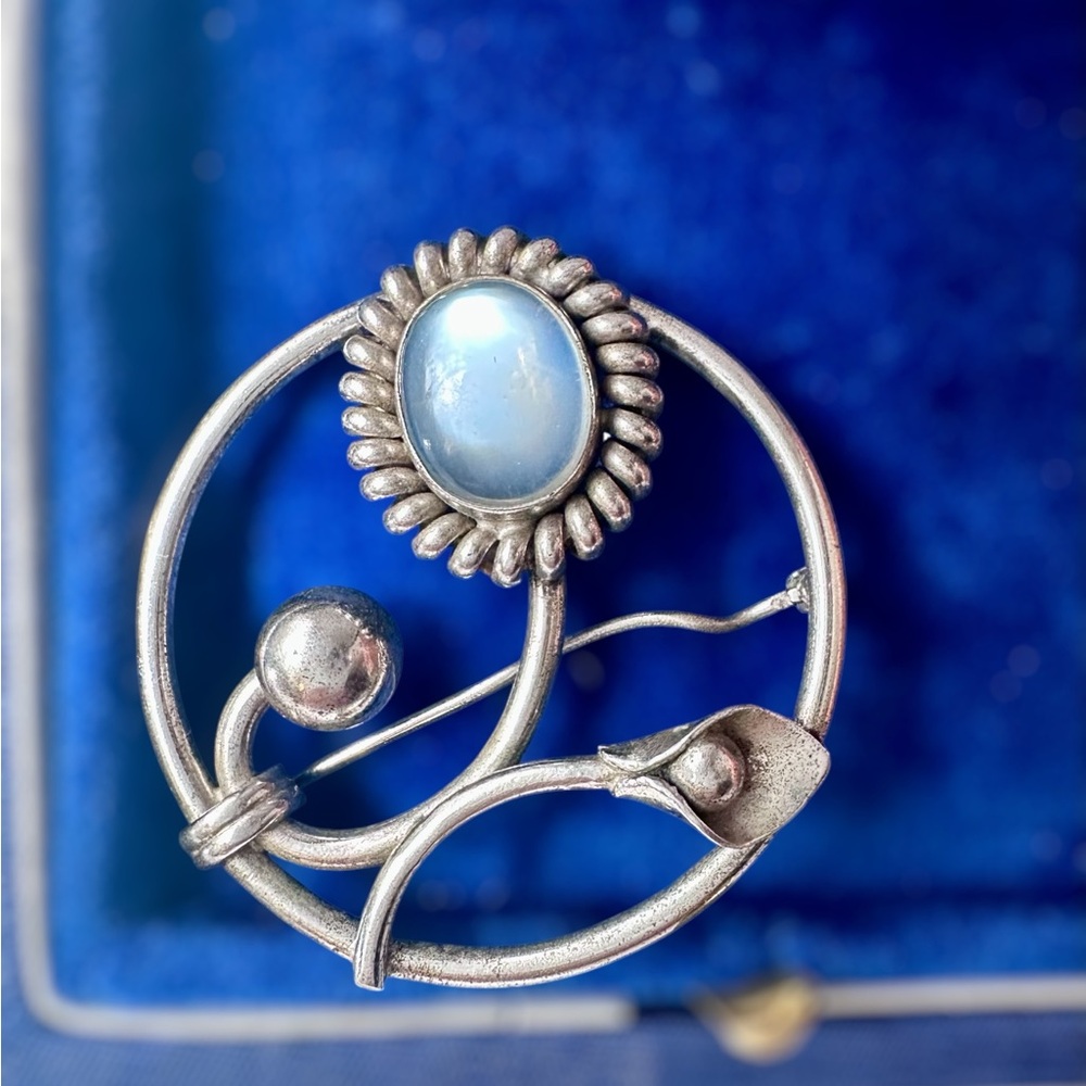 Vintage Sterling Silver Brooch with Moonstone